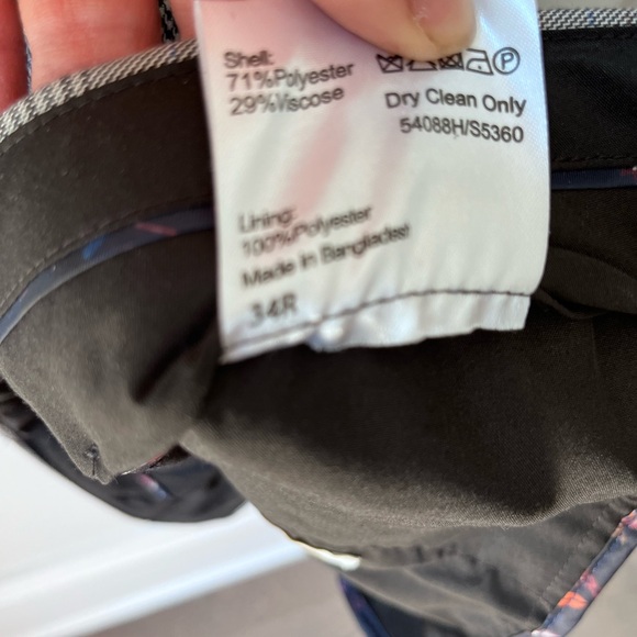 Men’s Plaid Grey 3pc Suit, Size 40R, pant 34R NWT, Never worn - Picture 10 of 12